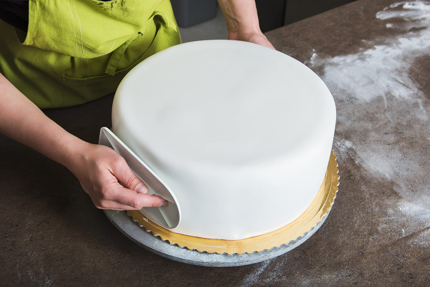Bakerpan Premium Rolled White Fondant for Cake Decorating - 1 Pound, Buttercream Flavor