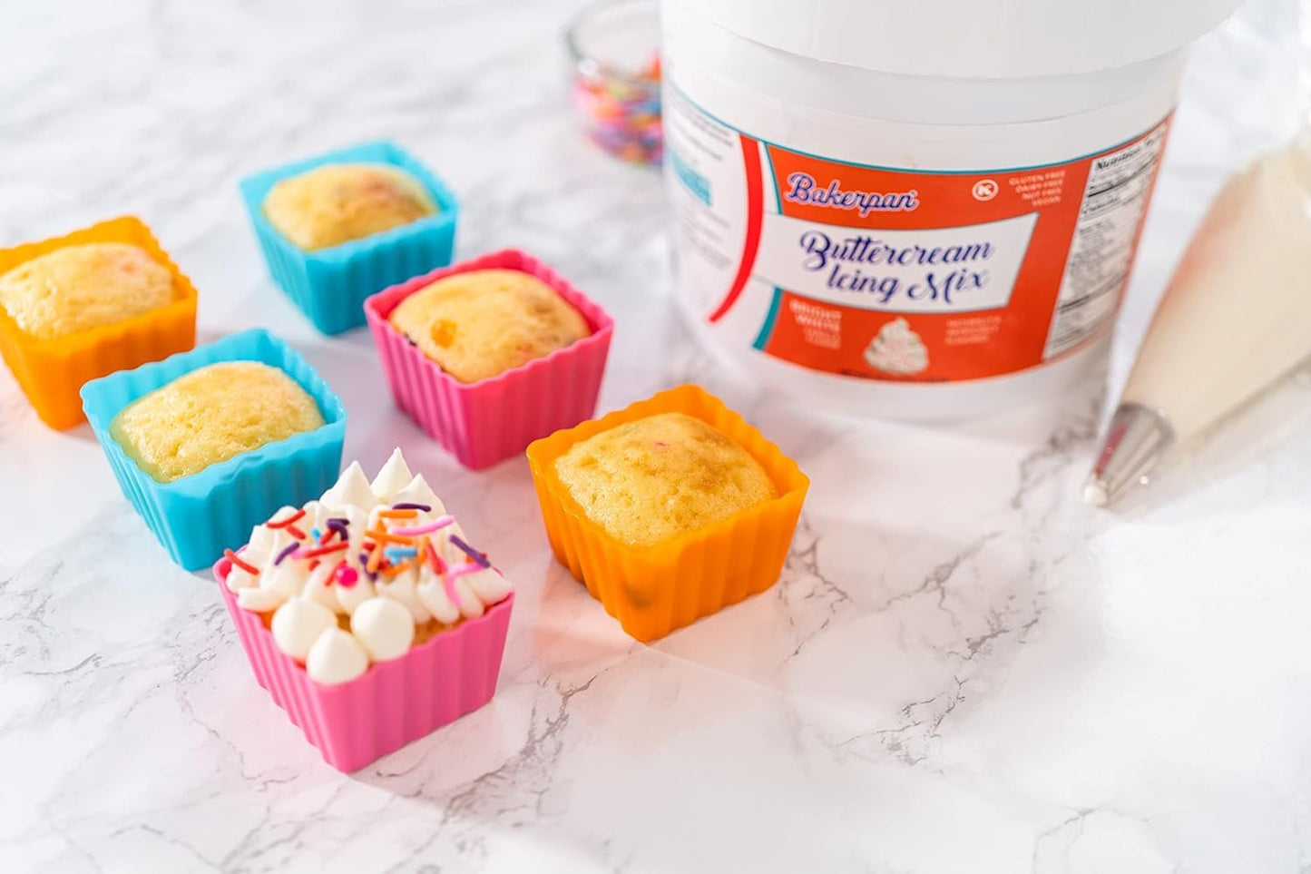 Bakerpan Buttercream Frosting for Cake Decorating, Vanilla Flavor - White